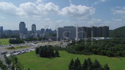 浙江臺州市政府大樓航拍4K1_3840X2160_高清視頻素材下載(編號:2705611)_實拍視頻