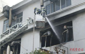 工藝品廠發生火災 圖片中心 中國警察網